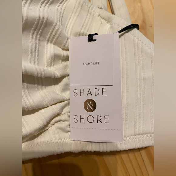 NWT Shade and Shore Bathing Suit Top - Picture 5 of 5